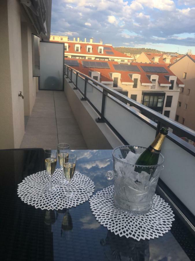 Riviera Terrasse Nisa Exterior foto